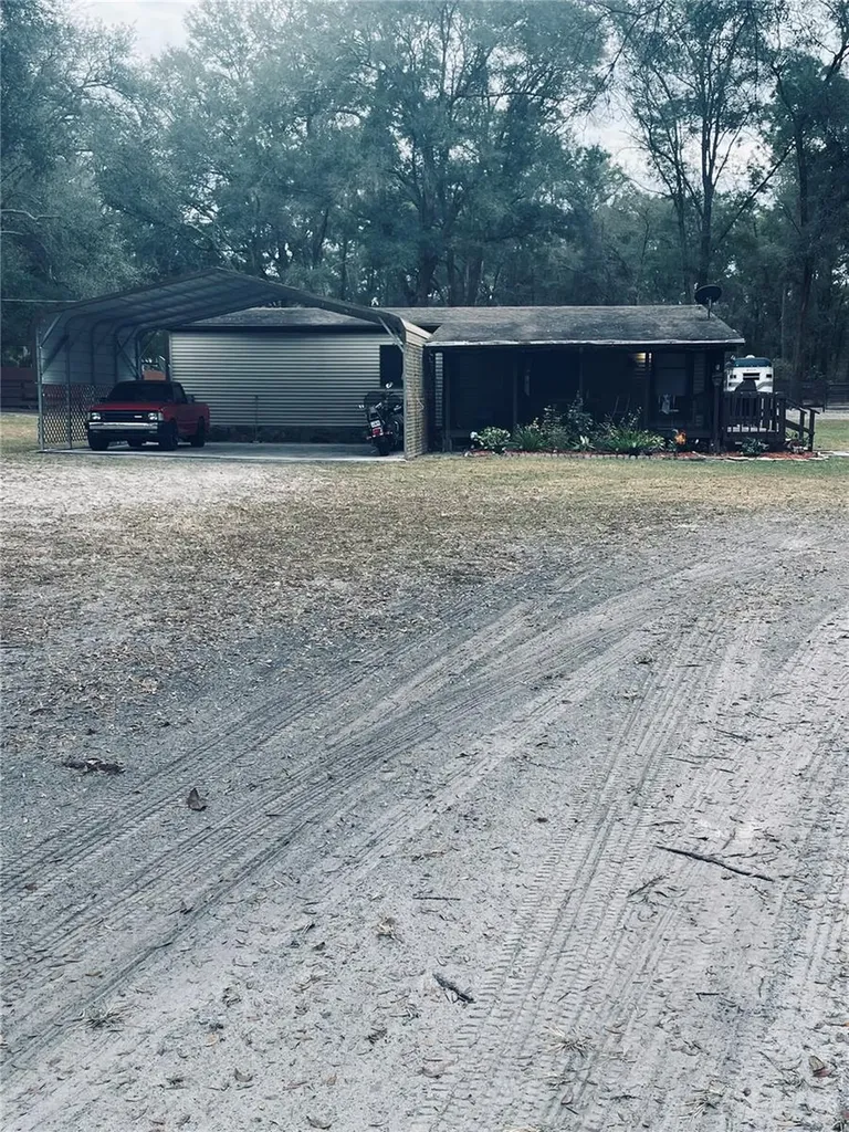10720 SW 151st Place Dunnellon FL 34432