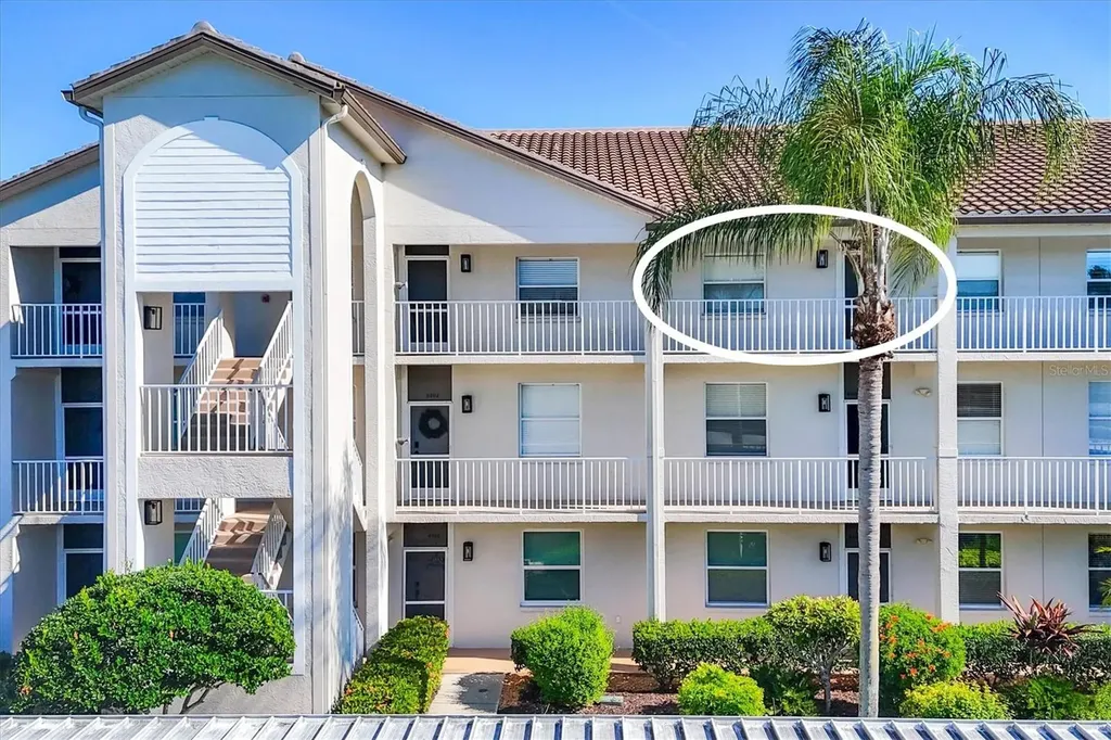 8735 Olde Hickory Avenue Sarasota FL 34238