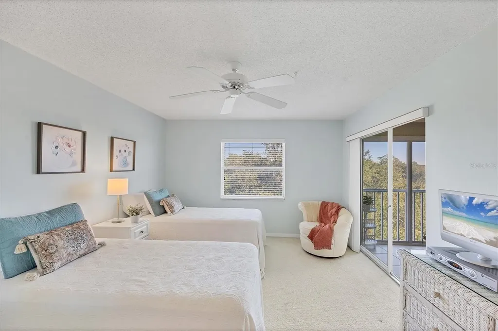 8735 Olde Hickory Avenue Sarasota FL 34238