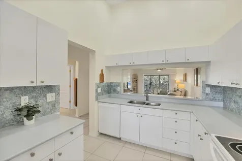 8735 Olde Hickory Avenue Sarasota FL 34238