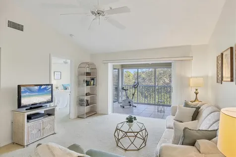 8735 Olde Hickory Avenue Sarasota FL 34238