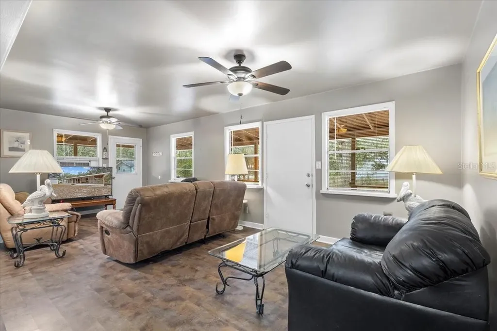 455 NE 441 Avenue Old Town FL 32680