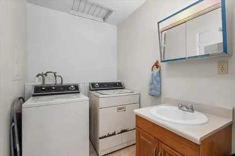 455 NE 441 Avenue Old Town FL 32680