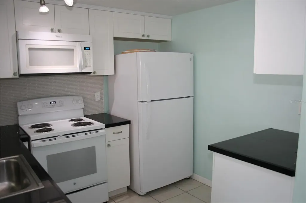 817 E 6th Street Englewood FL 34223