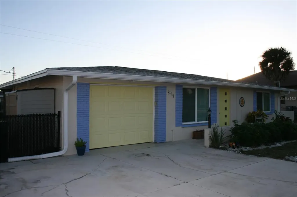 817 E 6th Street Englewood FL 34223
