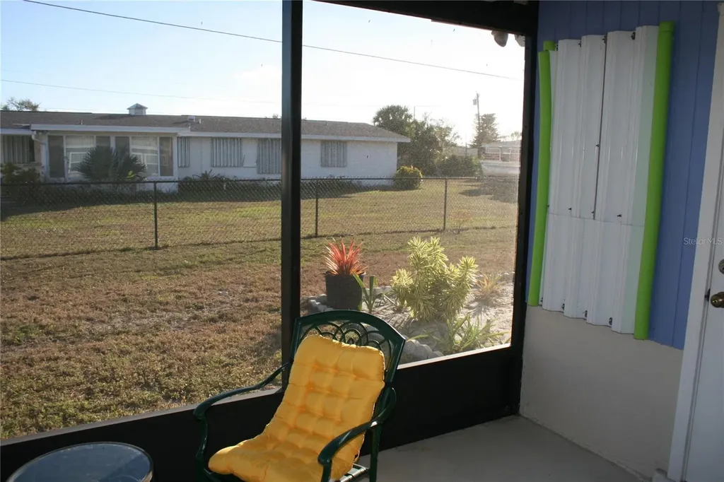 817 E 6th Street Englewood FL 34223