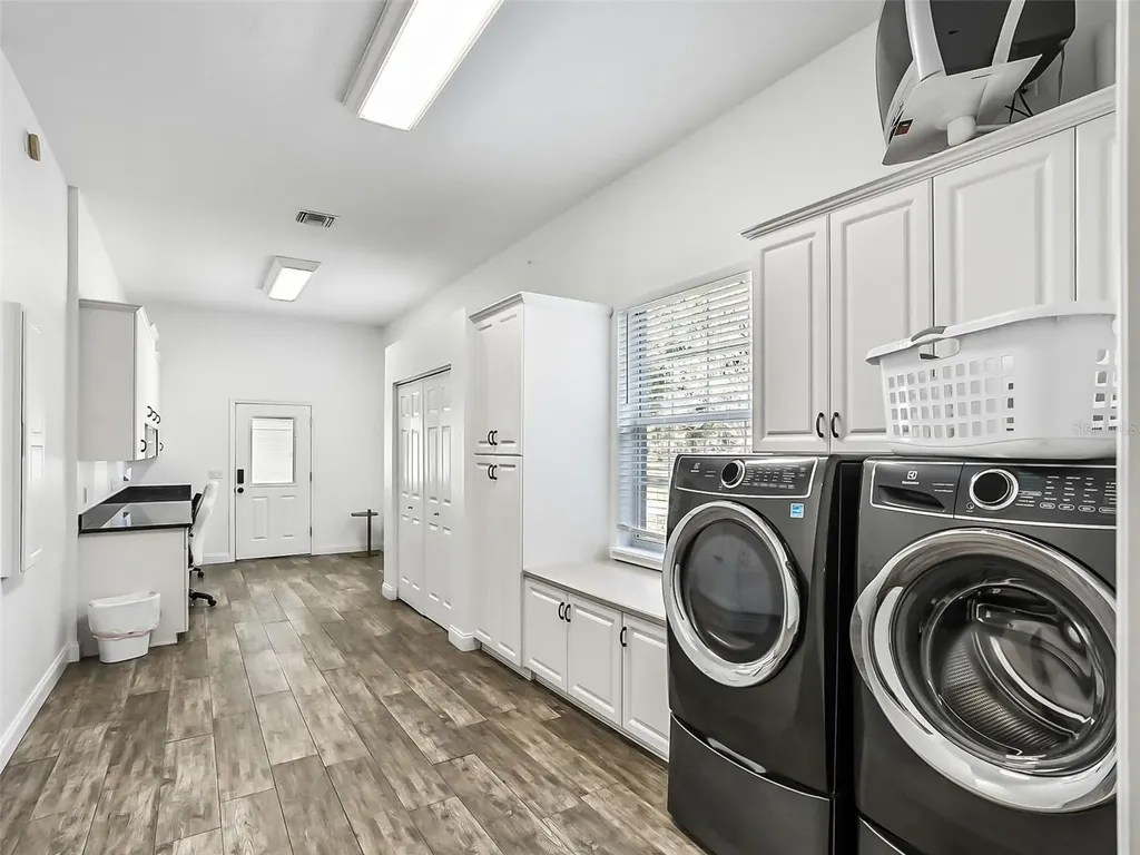 880 NW 70th Terrace Ocala FL 34482