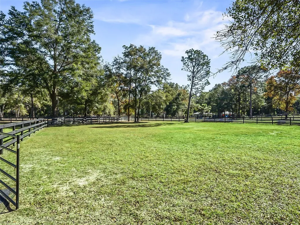 880 NW 70th Terrace Ocala FL 34482
