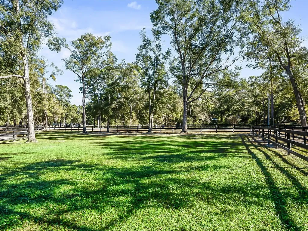 880 NW 70th Terrace Ocala FL 34482