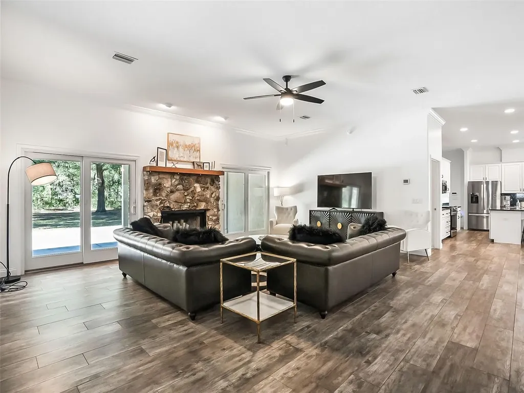 880 NW 70th Terrace Ocala FL 34482