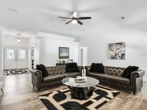 880 NW 70th Terrace Ocala FL 34482