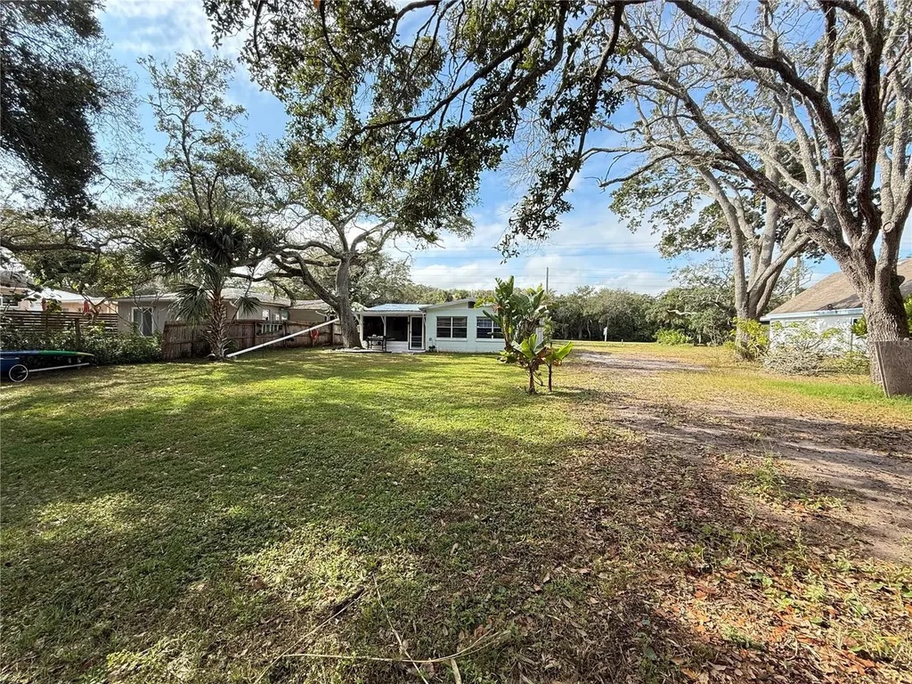 2805 Saxon Drive New Smyrna Beach FL 32169