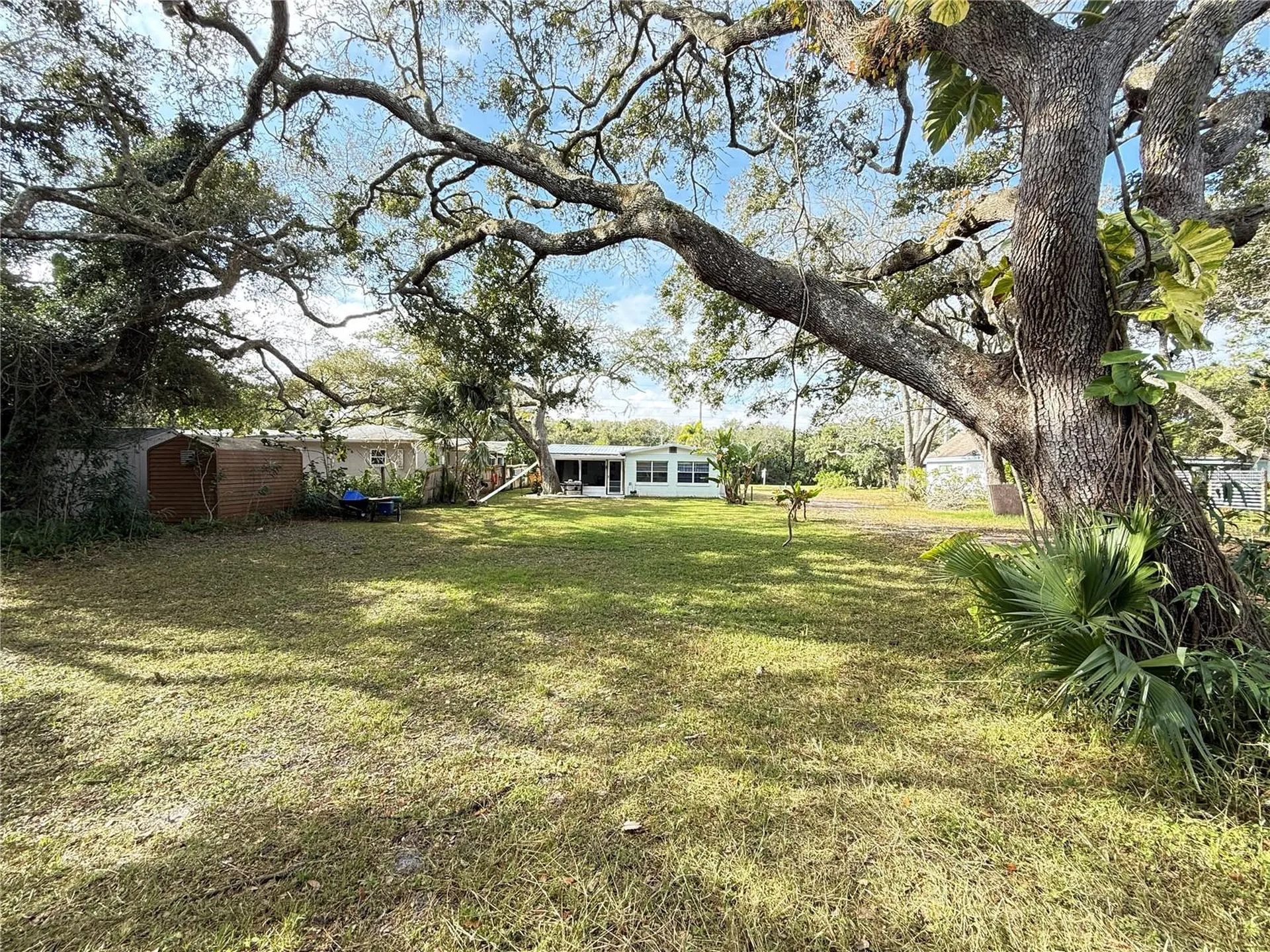 2805 Saxon Drive New Smyrna Beach FL 32169