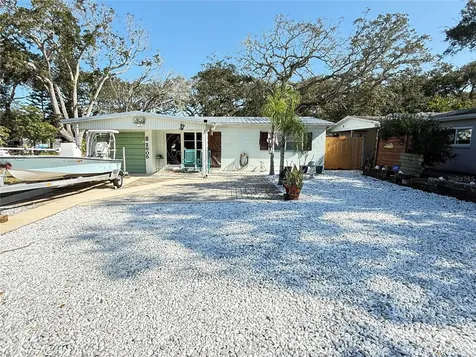 2805 Saxon Drive New Smyrna Beach FL 32169