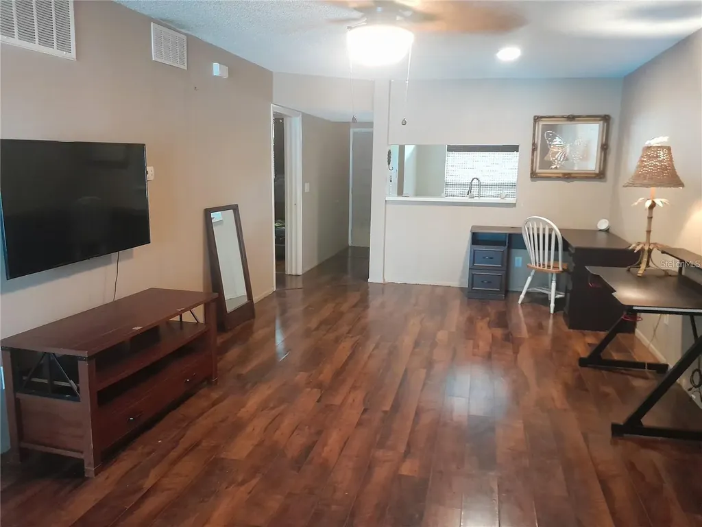 25210 Northlake Drive Sanford FL 32773