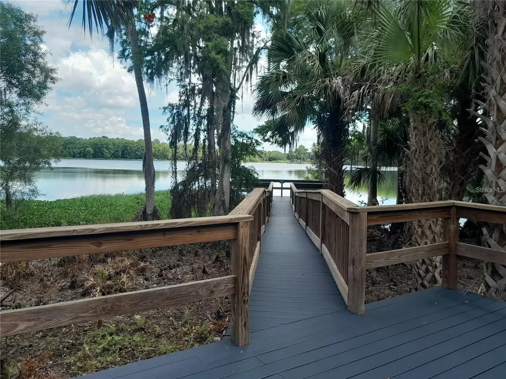 25210 Northlake Drive Sanford FL 32773