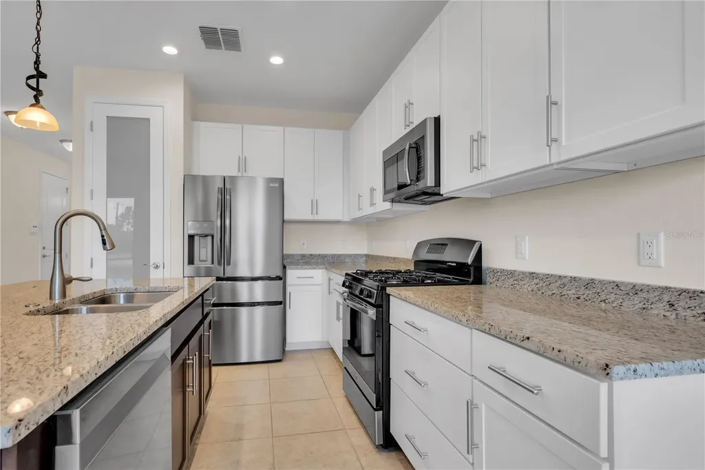 15433 Santa Pola Drive Wimauma FL 33598
