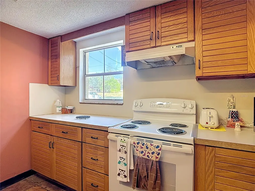 22380 Powell Road Brooksville FL 34602