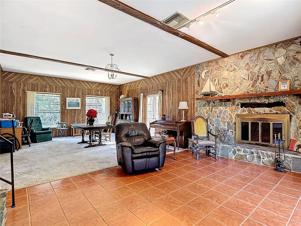 22380 Powell Road Brooksville FL 34602
