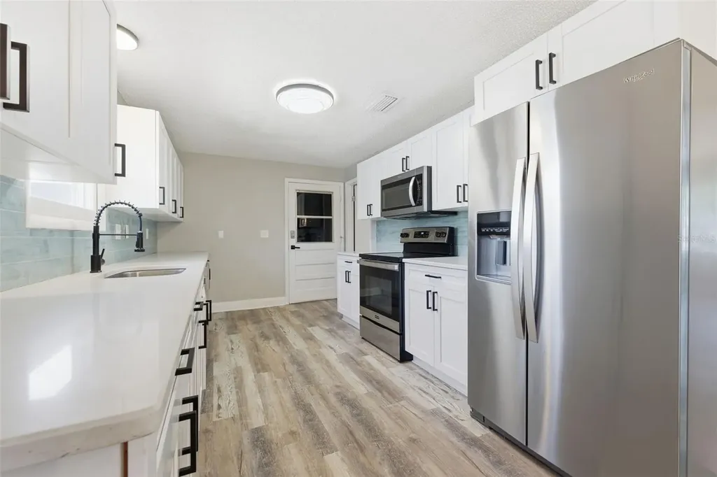 7198 121st Way Seminole FL 33772