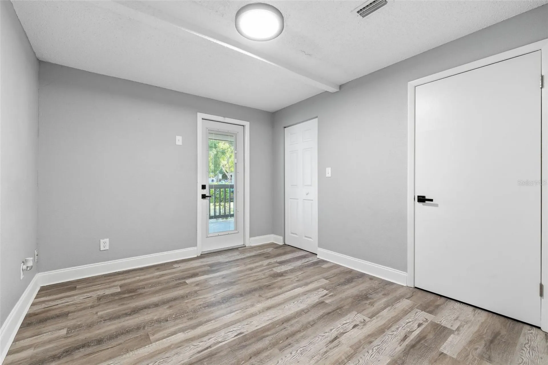 7198 121st Way Seminole FL 33772