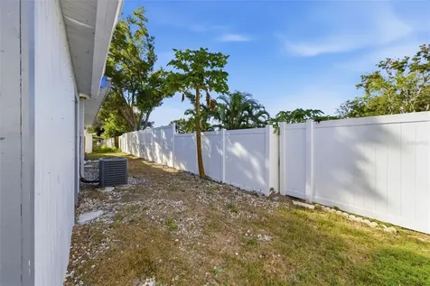 7198 121st Way Seminole FL 33772