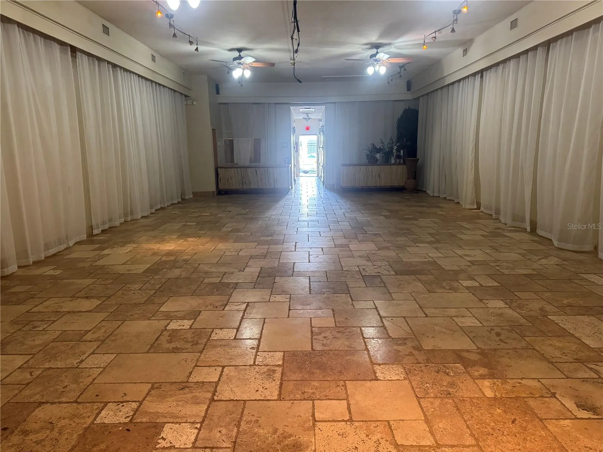 1001 & 1007 Manatee Avenue E Bradenton FL 34208