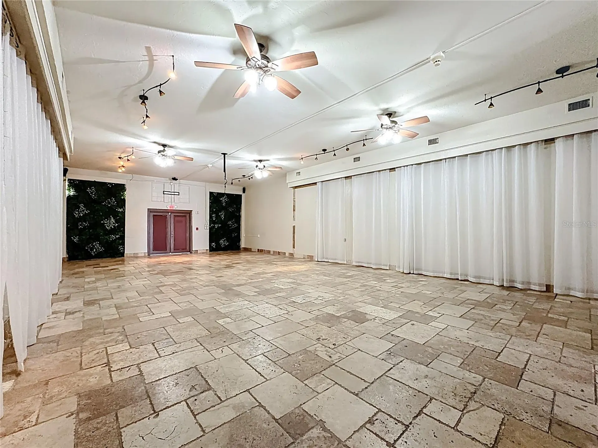 1001 & 1007 Manatee Avenue E Bradenton FL 34208
