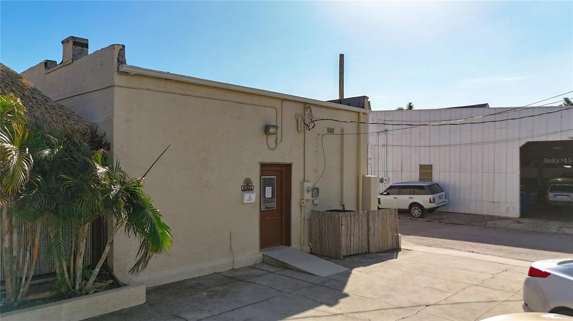 1001 & 1007 Manatee Avenue E Bradenton FL 34208
