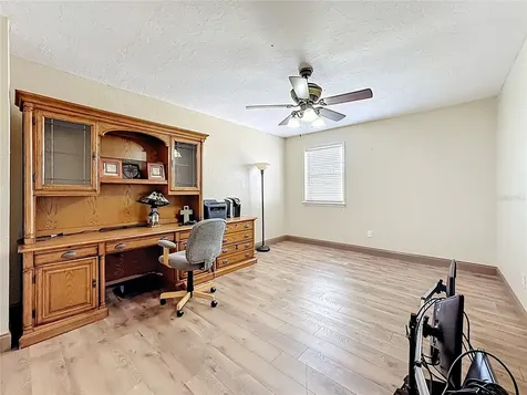 1001 & 1007 Manatee Avenue E Bradenton FL 34208