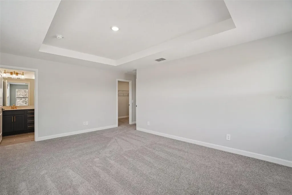 7580 Deer Valley Circle Tampa FL 33635