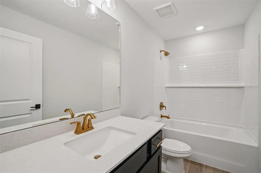 7580 Deer Valley Circle Tampa FL 33635