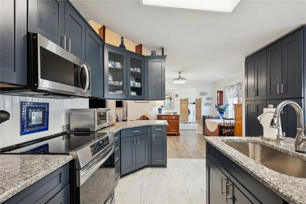 5646 Cheyenne Street Zephyrhills FL 33542
