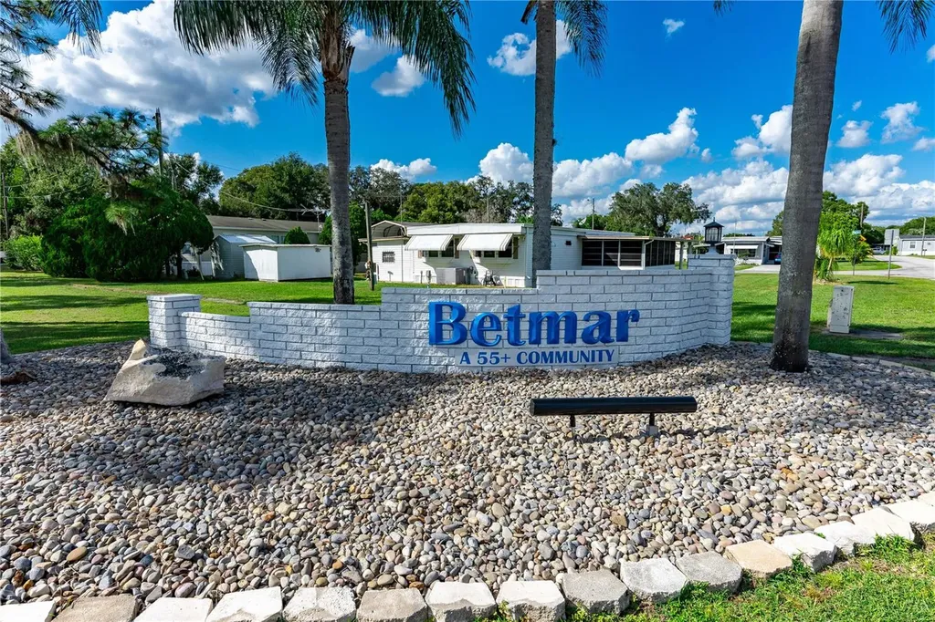 5646 Cheyenne Street Zephyrhills FL 33542