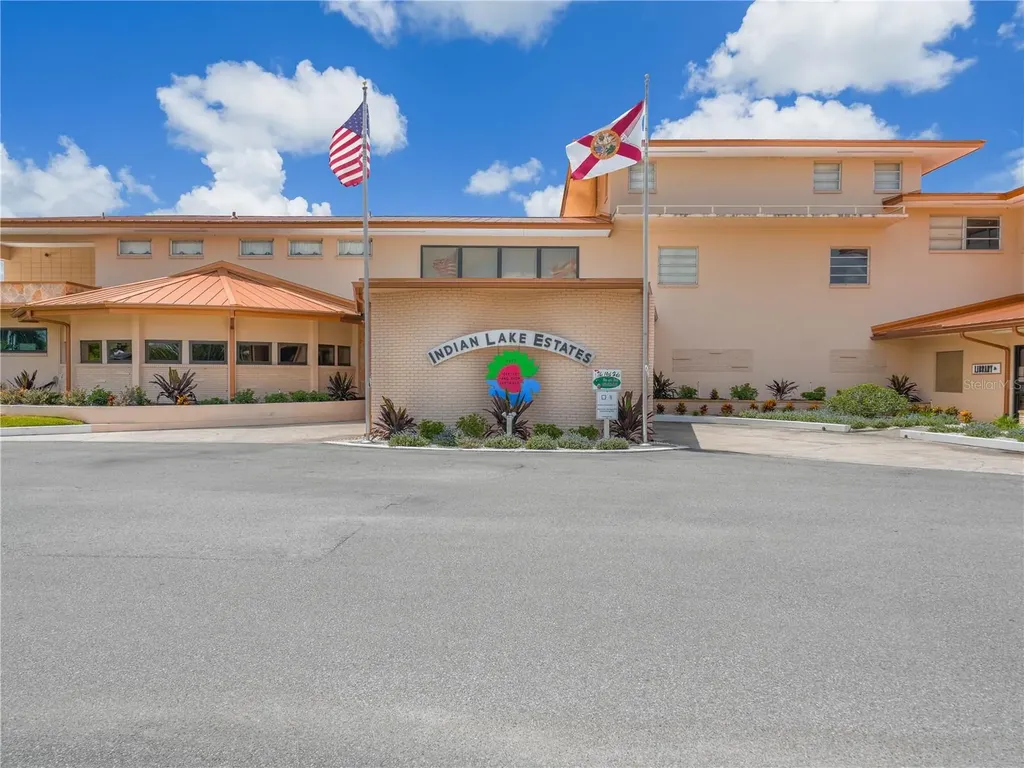 1024 Calliandra Drive Indian Lake Estates FL 33855