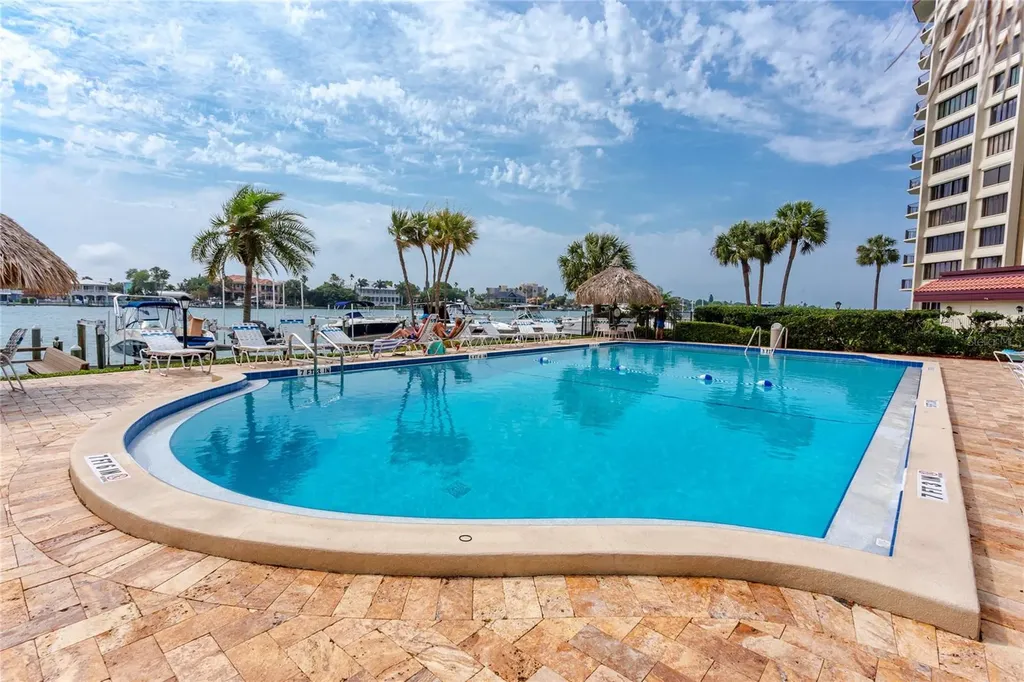 736 Island Way Clearwater Beach FL 33767