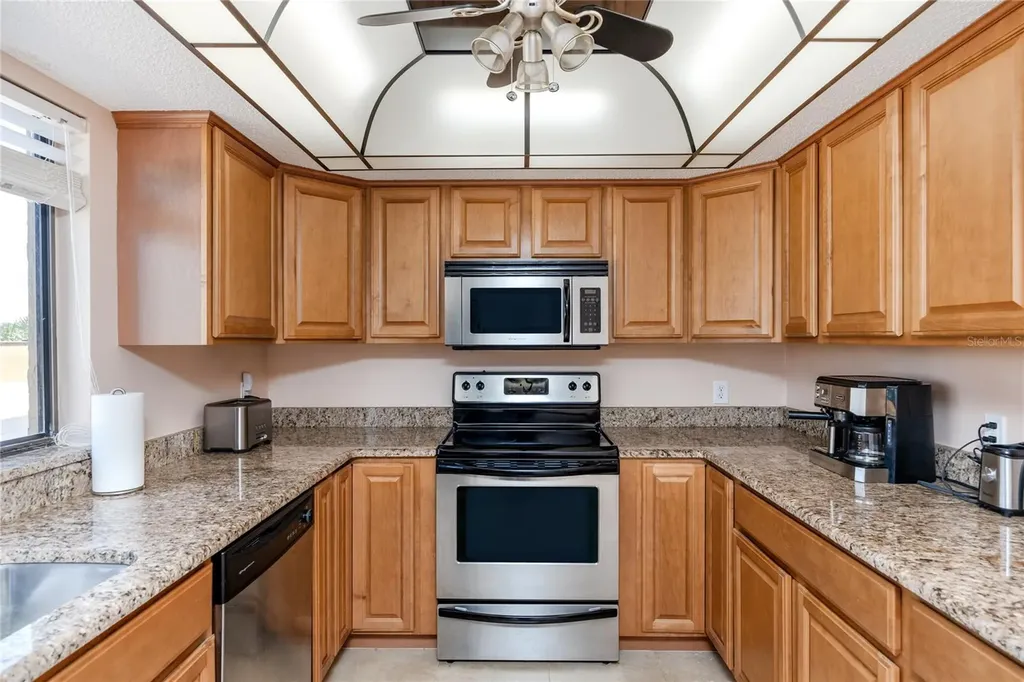 736 Island Way Clearwater Beach FL 33767