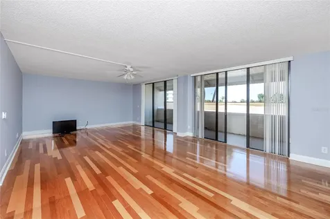 736 Island Way Clearwater Beach FL 33767