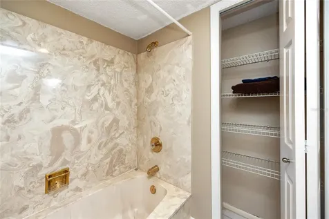 736 Island Way Clearwater Beach FL 33767