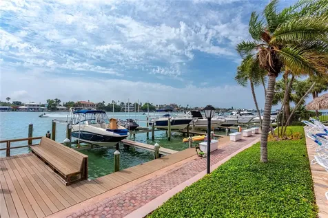 736 Island Way Clearwater Beach FL 33767