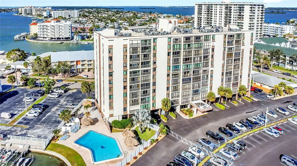 255 Dolphin Point Clearwater Beach FL 33767