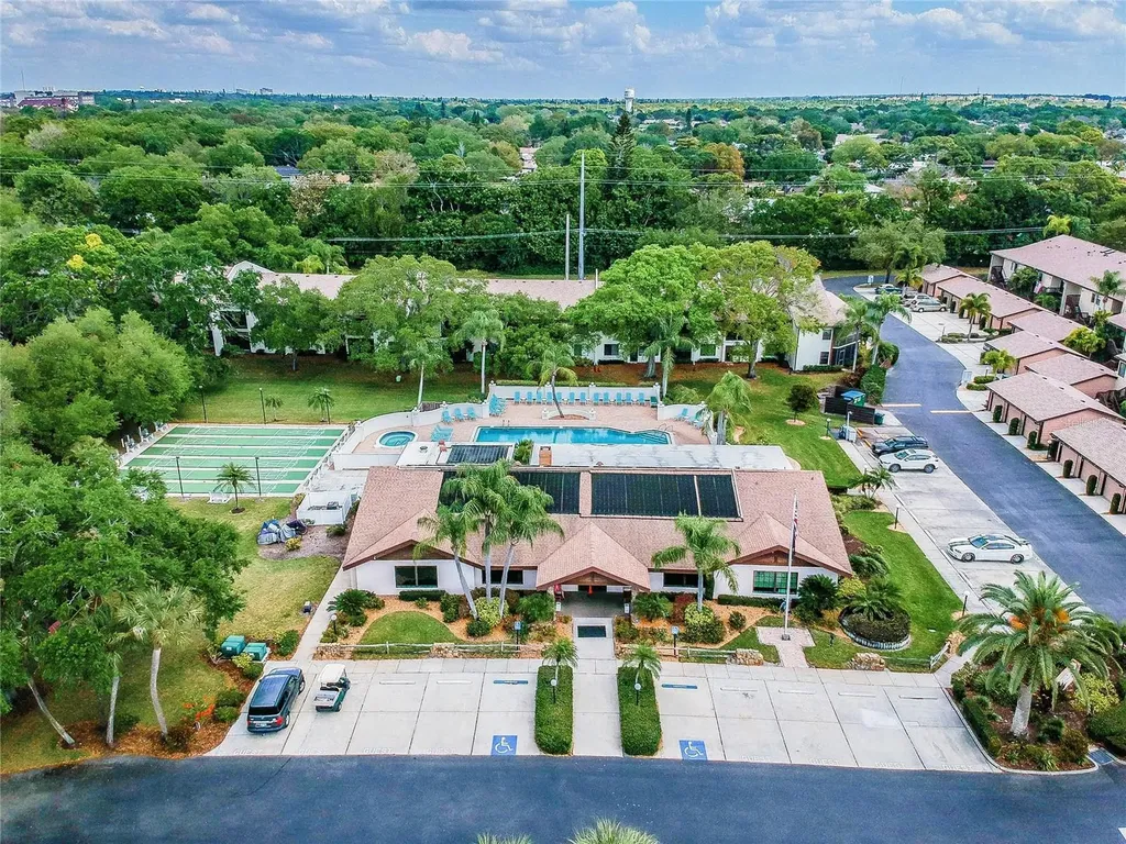 2706 72nd Street W Bradenton FL 34209