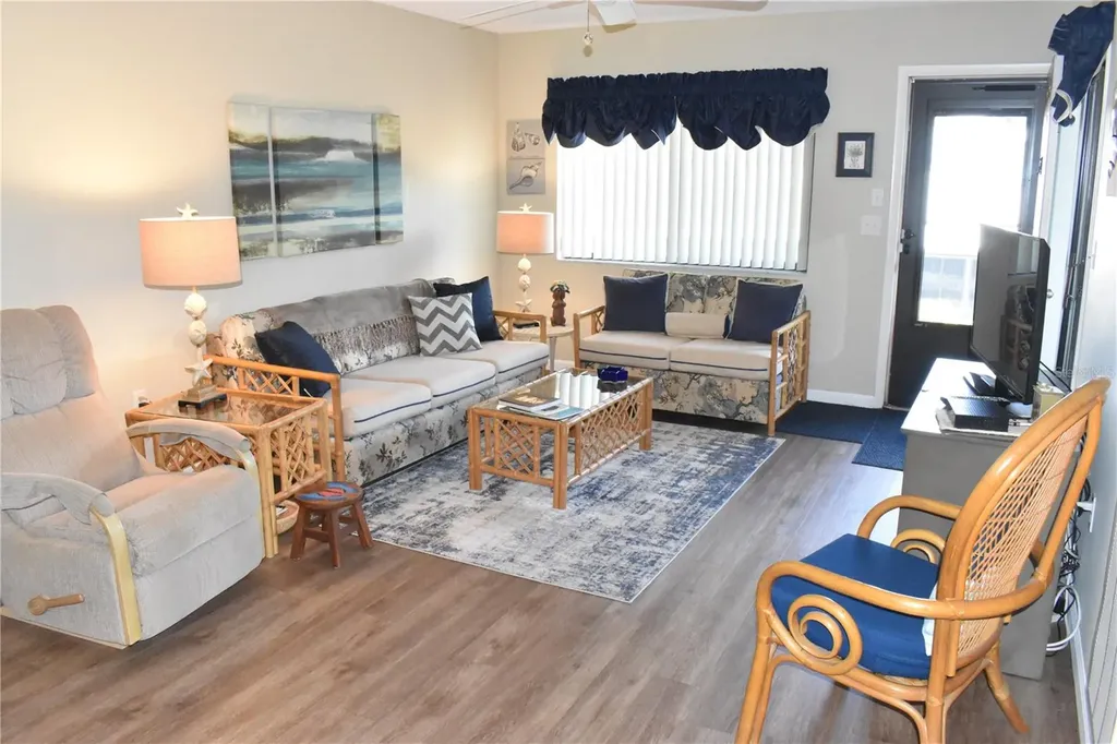 2706 72nd Street W Bradenton FL 34209