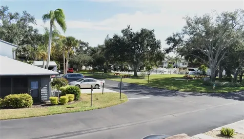 2706 72nd Street W Bradenton FL 34209
