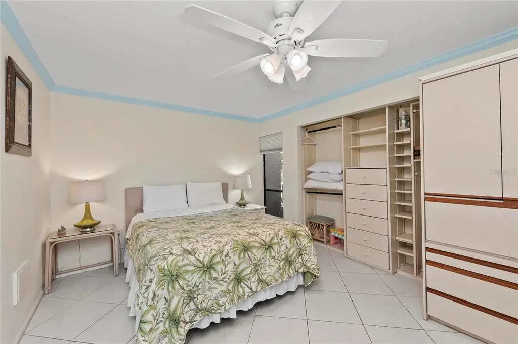 6342 Midnight Pass Road Sarasota FL 34242