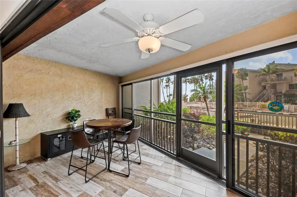6342 Midnight Pass Road Sarasota FL 34242