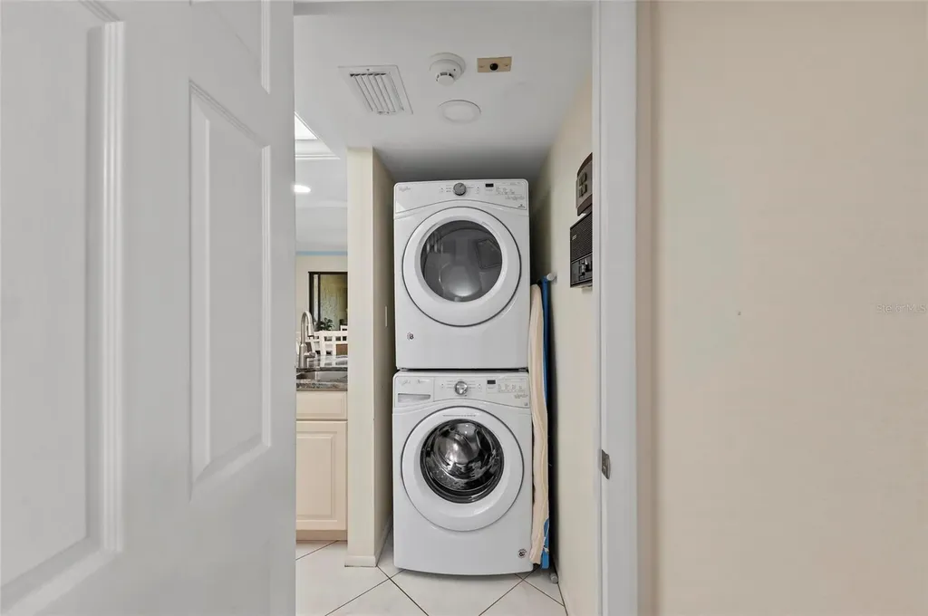 6342 Midnight Pass Road Sarasota FL 34242