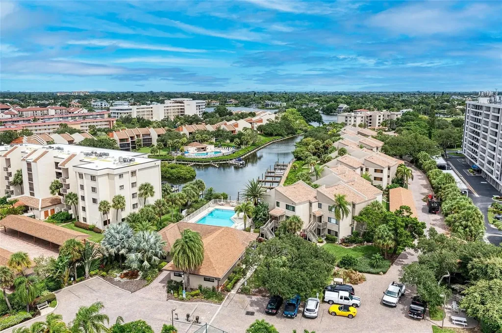 6342 Midnight Pass Road Sarasota FL 34242