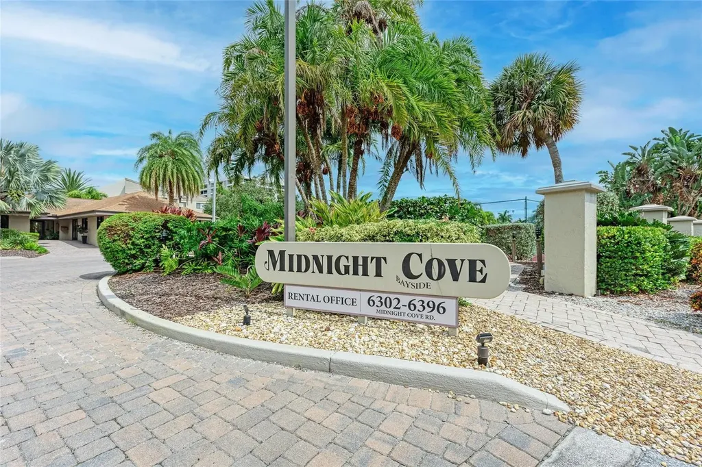 6342 Midnight Pass Road Sarasota FL 34242