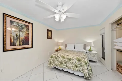 6342 Midnight Pass Road Sarasota FL 34242